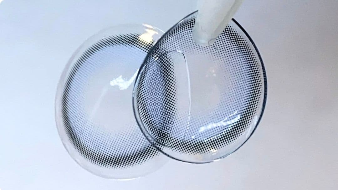 SOS: Nên làm gì nếu lens bị dính kết vào nhau???