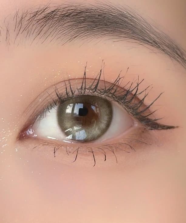 Kính áp tròng ESERAURA MEADOW OLIVE BROWN